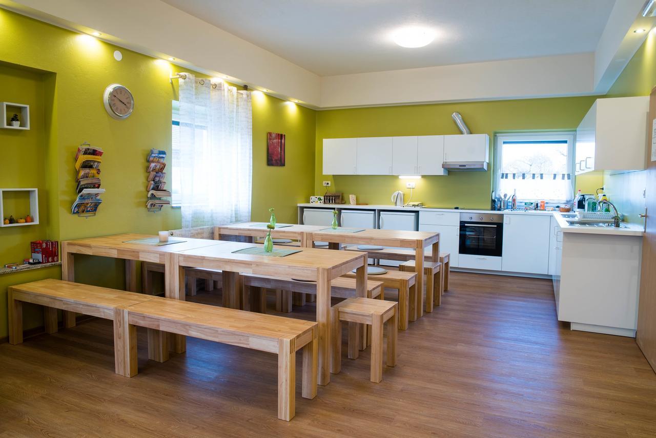 Hostel Hisa Na Travniku Dob ภายนอก รูปภาพ